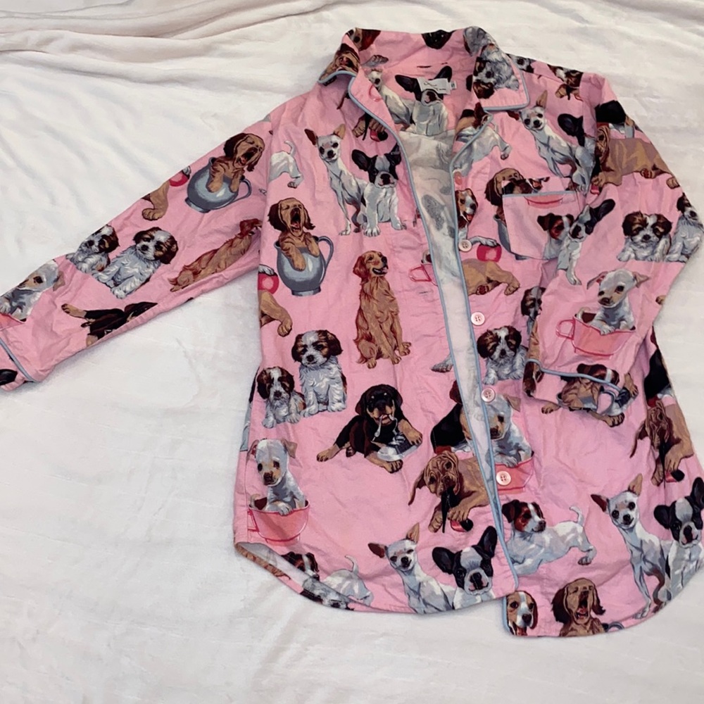 The Cat’s Pajamas Dog Print PJ top/Gown lightly worn.